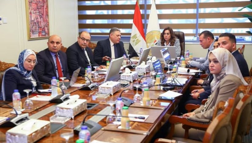 وزيرة التنمية..تتابع قيادات الوزارة نتائج المرور الميداني وزيرة التنمية..تتابع قيادات الوزارة نتائج المرور الميداني