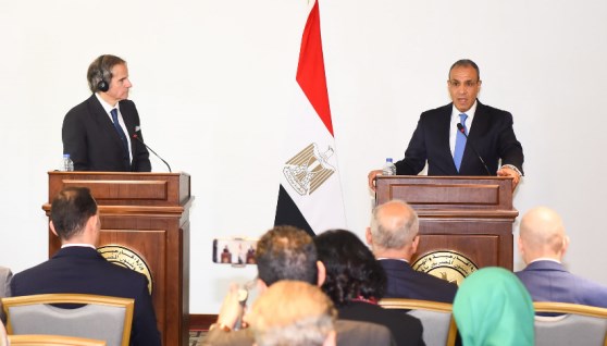 وزير الخارجية مع مدير عام الوكالة الدولية للطاقة الذرية