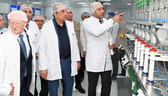 وزير قطاع الأعمال العام