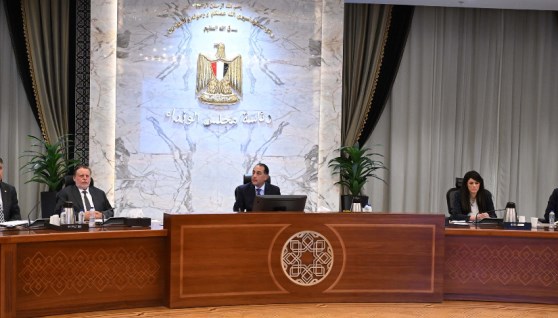 رئيس الوزراء يبحث مع المجموعة الاقتصادية مستجدات برنامج الإصلاح مع صندوق النقد