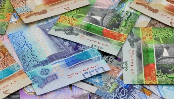 سعر الدينار الكويتي اليوم 
