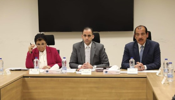 لجنة تقييم أداء مديري ووكلاء مديريات الشئون الصحية بالمحافظات