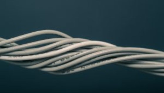 كابل «AAE-2»