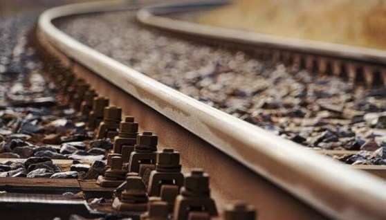 قضبان السكك الحديدية