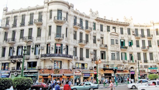 عمارة سكنية بها شقق قانون إيجار قديم في القاهرة