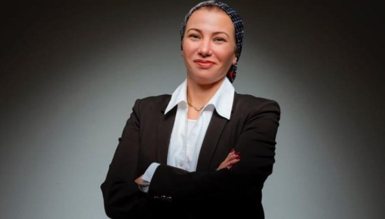 وزيرة البيئة
