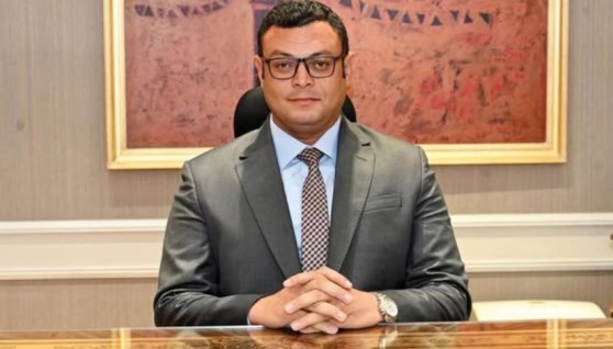 وزير الإسكان 