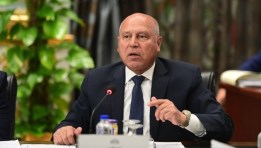 الفريق كامل الوزير نائب رئيس مجلس الوزراء للتنمية الصناعية وزير الصناعة والنقل