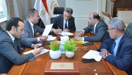  وزير التموين والتجارة الداخلية