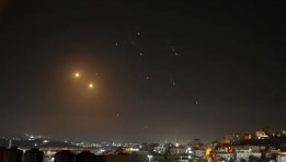 هجمات صاروخية