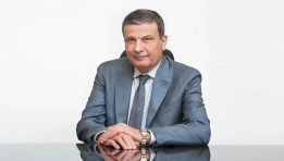  وزير الزراعة واستصلاح الأراضي الدكتور علاء فاروق