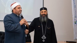 صورة من معسكرات "أنا وبابا" 