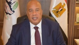ايمن العشري