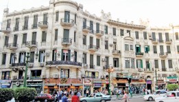 عمارة سكنية بها شقق قانون إيجار قديم في القاهرة