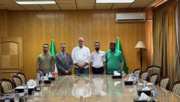 من مراسم توقيع مذكرة تنفيذ محطتين للطاقة الشمسية