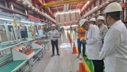 وزير الكهرباء والطاقة المتجددة 