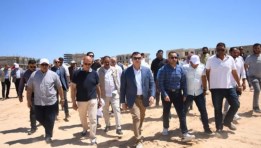 وزير الإسكان 