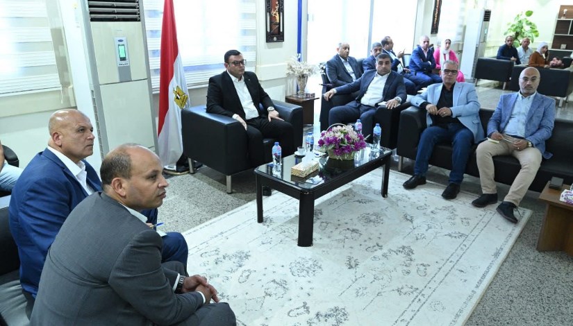 وزير الإسكان وزير الإسكان