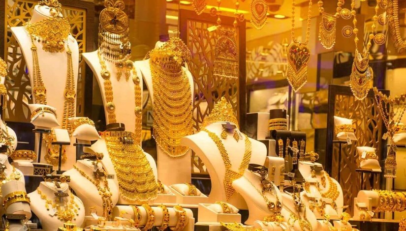 الذهب في محلات الصاغة الذهب في محلات الصاغة