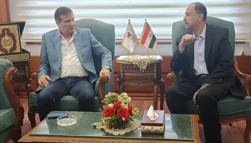 وزير الزراعة يبحث مع محافظ سوهاج سبل تعزيز التنمية الزراعية ودعم المزارعين وزير الزراعة يبحث مع محافظ سوهاج سبل تعزيز التنمية الزراعية ودعم المزارعين