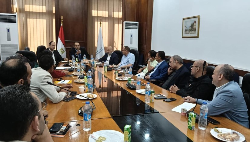 جانب من الاجتماع جانب من الاجتماع