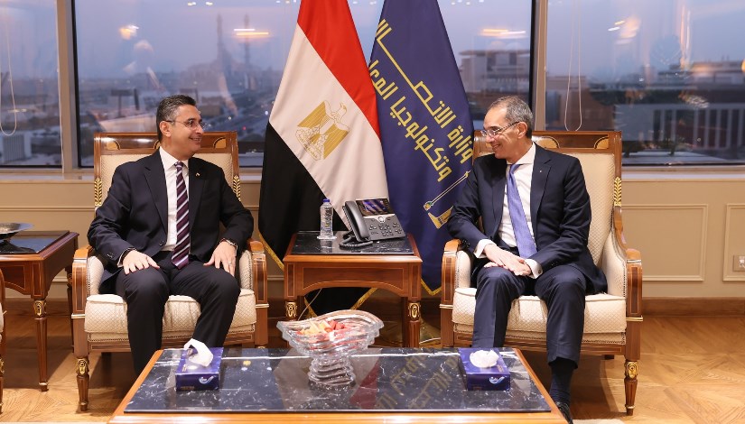 تعاون بين التموين والاتصالات لإتاحة 20 خدمة تجارية عبر منصة مصر الرقمية تعاون بين التموين والاتصالات لإتاحة 20 خدمة تجارية عبر منصة مصر الرقمية