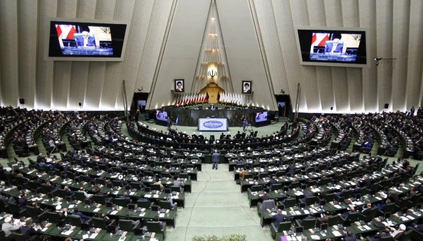 البرلمان الإيراني أرشيفية