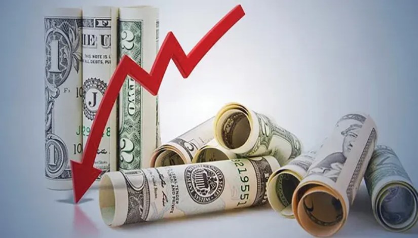 الدولار يتراجع تحت الـ50 جنيه الدولار يتراجع تحت الـ50 جنيه