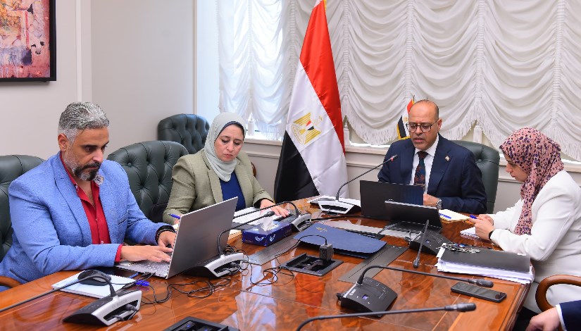 وزير العمل وزير العمل
