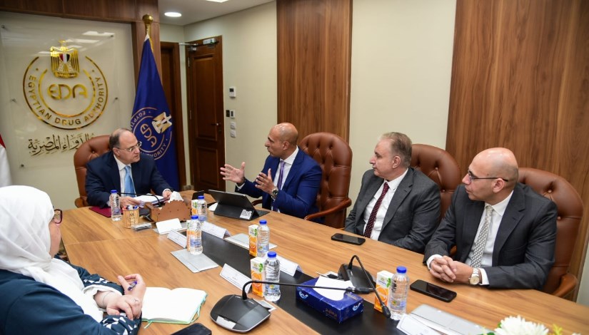 هيئة الدواء تبحث مع أسترازينيكا سبل توطين صناعة الدواء هيئة الدواء تبحث مع أسترازينيكا سبل توطين صناعة الدواء
