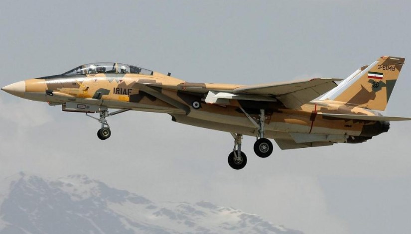 طائرة مقاتلة من طراز F-14 طائرة مقاتلة من طراز F-14