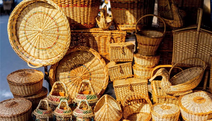 المشغولات اليدوية المشغولات اليدوية