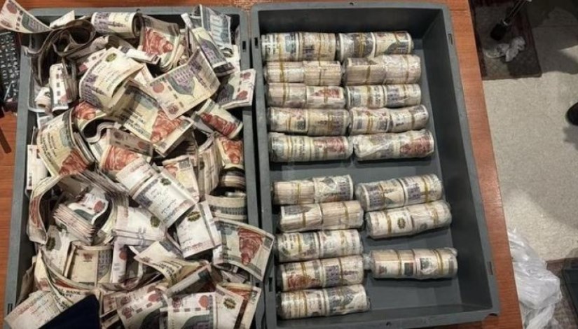 عملات - أرشيفية عملات - أرشيفية