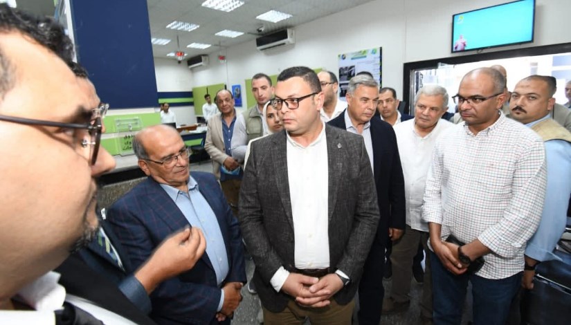 وزير الاسكان والمرافق والمجتمعات العمرانية وزير الاسكان والمرافق والمجتمعات العمرانية