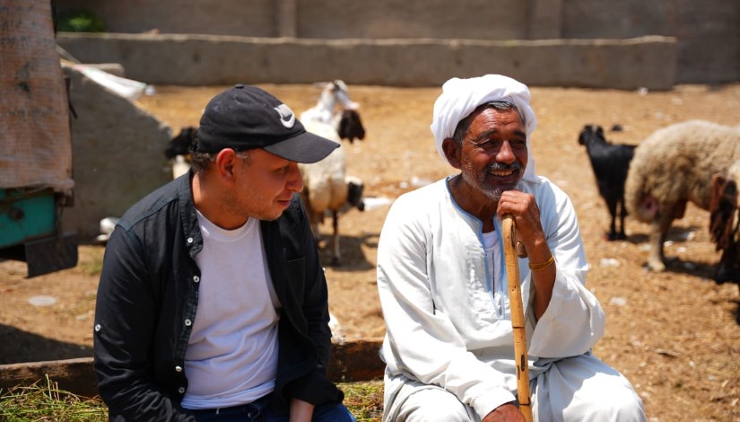 عم سعيد رحالة الأسواق. تصوير: إبراهيم نصر عم سعيد رحالة الأسواق. تصوير: إبراهيم نصر