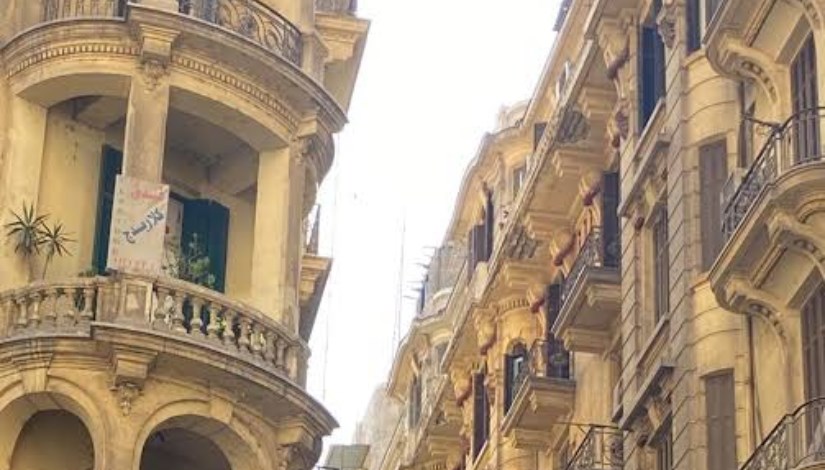 مبنى سكني قديم مبنى سكني قديم