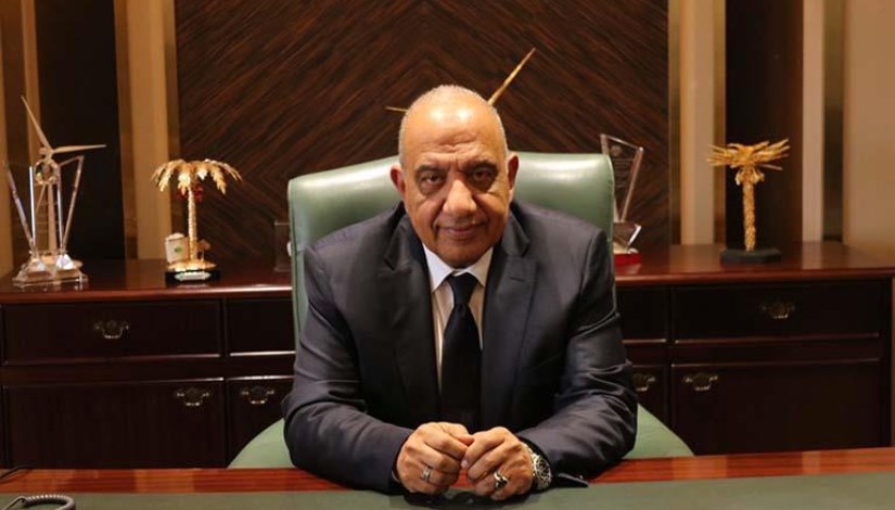 محمود عصمت وزير الكهرباء والطاقة المتجددة محمود عصمت وزير الكهرباء والطاقة المتجددة