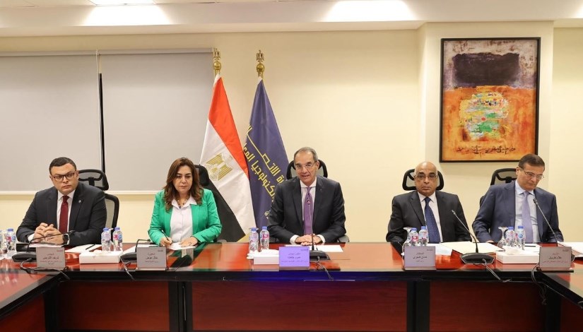وزراء الاتصالات وتكنولوجيا المعلومات والتنمية المحلية والعدل والإسكان والزراعة وزراء الاتصالات وتكنولوجيا المعلومات والتنمية المحلية والعدل والإسكان والزراعة
