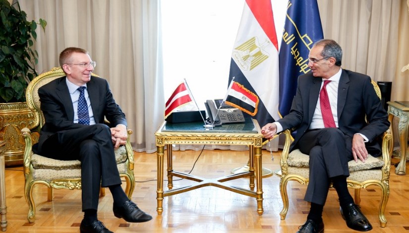 وزير الاتصالات وسفير السعودية وزير الاتصالات وسفير السعودية