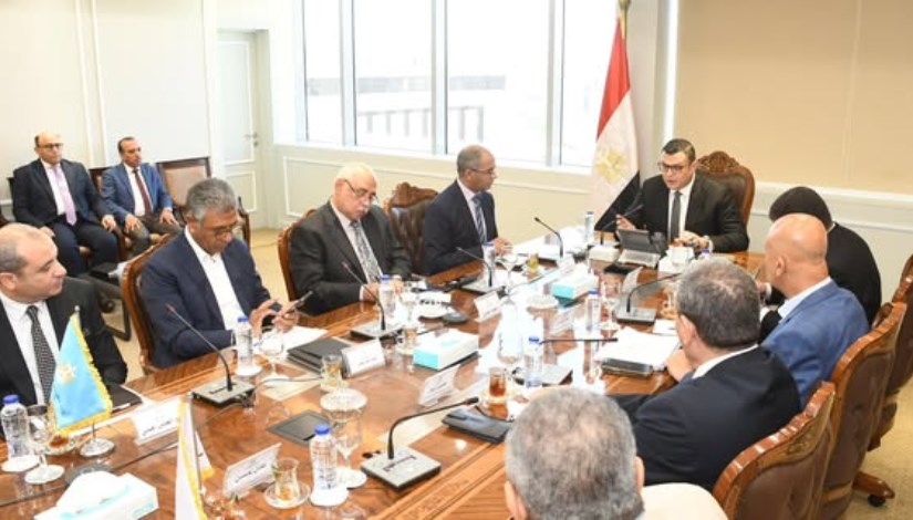 وزير الإسكان وزير الإسكان