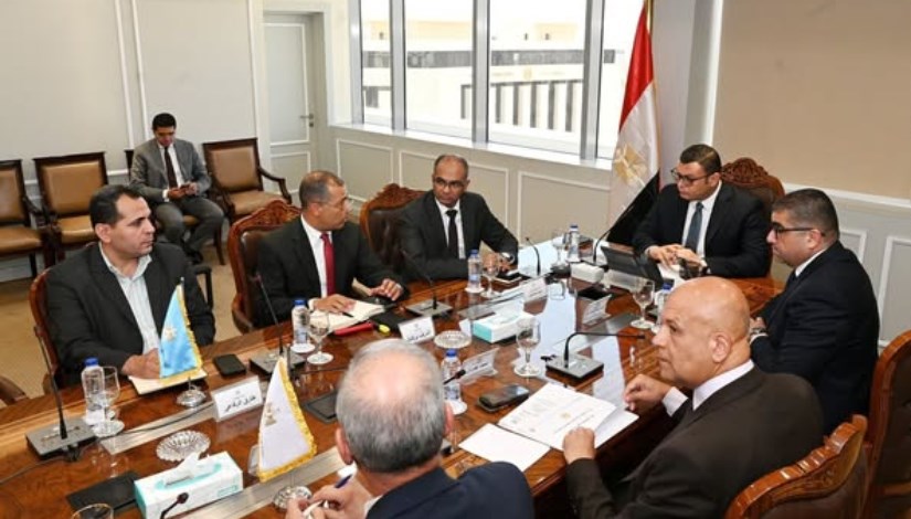 وزير الإسكان وزير الإسكان