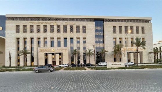 جامعة الأقصر الأهلية