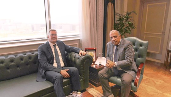 وزيرا الكهرباء والبترول 