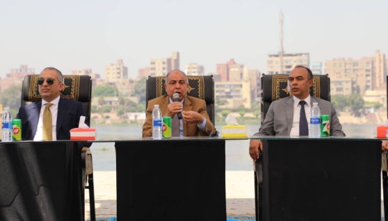 محافظ المنيا يشهد تسليم 200 سيارة ميكروباص حديثة،