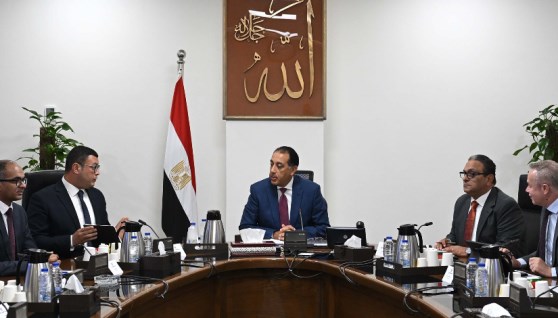 رئيس الوزراء من اجتماعه مع وزير الإسكان