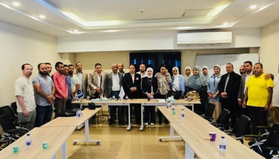 ندوة تثقيفية للتوعية بمواد قانون العمل