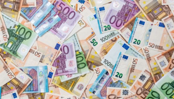 سعر اليورو أمام الجنيه المصري اليوم الأحد