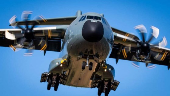 إيرباص الطائرة العسكرية طراز A 400 M