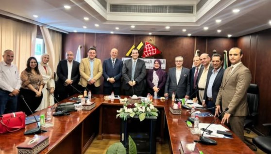  جانب من اجتماع شعبة أصحاب الصيدليات بالغرفة التجارية بالجيزة