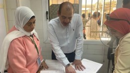 نائب وزير الصحة يتفقد المنشآت الصحية بمحافظة مطروح